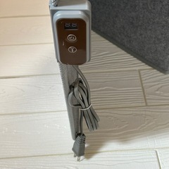 新品パネルヒーター　３面発熱＆10秒速熱＆5段階温度調節　足元ヒーター デスクヒーター 一人用 5段階調節の画像