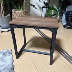 ダイニングテーブル
の画像