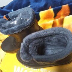 新品ボア滑り止め付き長靴　M サイズ 25cmの画像