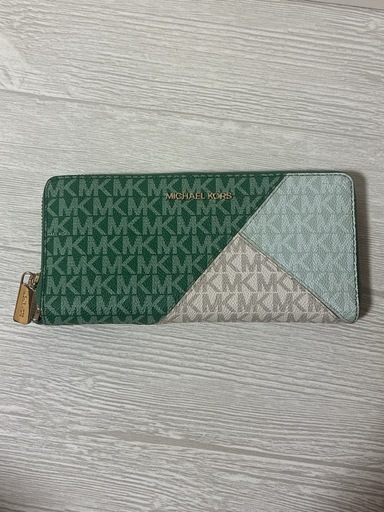 マイケルコース財布 緑財布