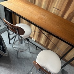 引越しのため明日引き取りで無料！お洒落な長テーブルと椅子2脚の画像