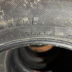 スパイクタイヤ　4本セットの画像