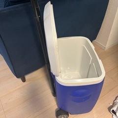 クーラーボックス　キャプテンスタッグの画像