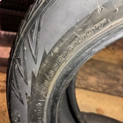 スパイクタイヤ　2本の画像