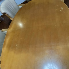 ダイニングテーブルの画像