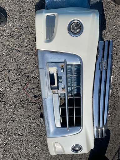 値下げ　エブリィワゴン　da64w後期フロントバンパー　メッキグリル付き