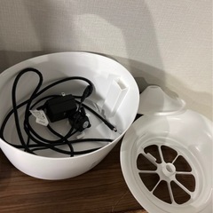 猫用 給水器 2.5Lの画像
