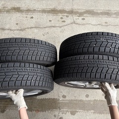 スタッドレスタイヤ　ヨコハマ　トヨタ　ライズ　4本セットの画像