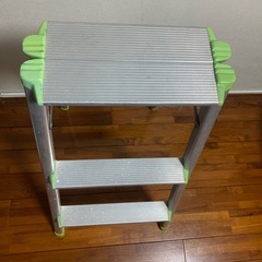 脚立🪜アルミ製　３尺　中古の画像