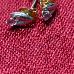 決定、ピンクダイヤ入りピアスの画像