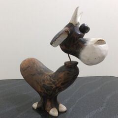 牛のオブジェ　置き物　木製の画像