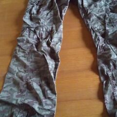 shuca 迷彩パンツ Sサイズの画像