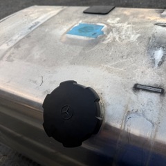 トラック　アルミ製燃料タンク　400ℓの画像