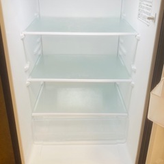 冷蔵庫 黒 1〜2暮らし向けの画像