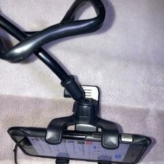 自由自在にスマホ等を固定できる大きめのクリップの画像