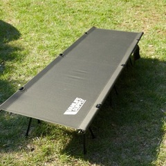 キャンプベッド
の画像