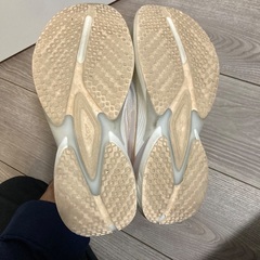 ブランドスニーカー23.5センチレディースの画像