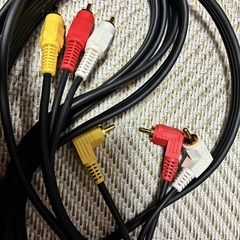 AVコード 赤白黄 (2m)をお譲りしますの画像