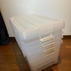 キャスター付き収納ケース4点セットの画像