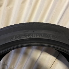 ノーマルタイヤ 245/40/R20 4本の画像