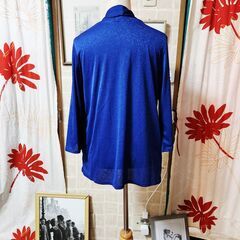 grove(グローブ) 鮮やかな深いブルー、柔らかなシルエット。美しい薄手カーディガン、いかがでしょうか？の画像