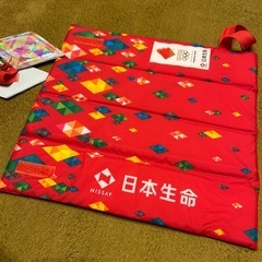 日本生命　ニッセイ　東京オリンピック　聖火　折り畳みクッションの画像