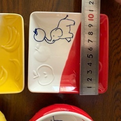 【食器】リンゴとバナナの食器の画像