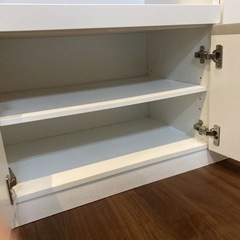 食器棚　の画像