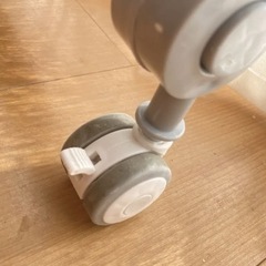 ベビーベッド 折り畳み コンパクト キャスター付 収納付 移動式 添い寝ベッドの画像