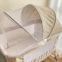 ベビーベッド 折り畳み コンパクト キャスター付 収納付 移動式 添い寝ベッドの画像