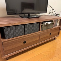 テレビボードの画像