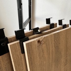 高さが変えられる収納ラック(シェルフ)の画像