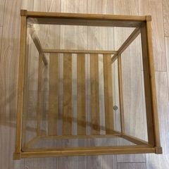 サイドテーブルの画像