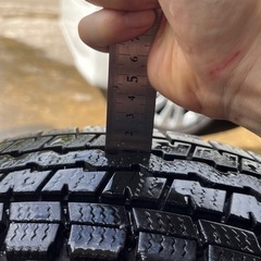 ダンロップ スタッドレス 145/80 R12 軽バン、軽トラ　ホイール付き美品の画像