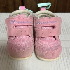 13.5センチ　ニューバランススニーカーの画像