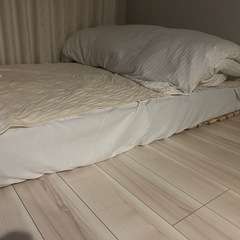 セミダブルマットレス&羽毛掛け布団&すのこの画像