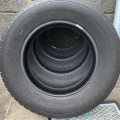 スタッドレス   215/65  R16 　の画像