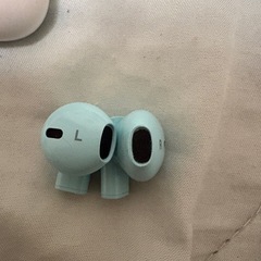 ダイソー  ワイヤレスイヤホン Bluetooth
の画像