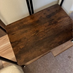 ハンガーラックの画像