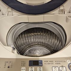 シャープの全自動洗濯機「ES-GE55R」の画像