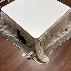 こたつとこたつ布団の画像