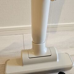 ±0（プラスマイナスゼロ）のコードレスクリーナーY010の画像