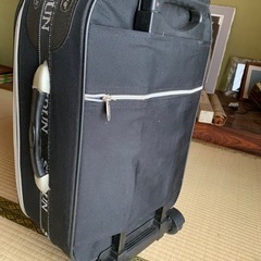 スーツケースの画像