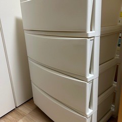 ホワイト収納ケース4段　美品の画像