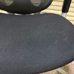 【11/29（土）限定！指定先へ送料無料でお届けします（墨田区、江東区、台東区）】OKAMURA オカムラ コンテッサ CM32SB オフィスチェア ブラックの画像