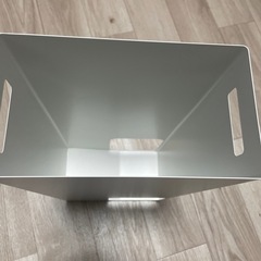 トイレットペーパーラックの画像