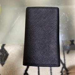 プラダきーキーケースの画像