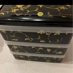 お重箱 引っ越しのため処分の画像