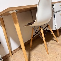北欧デスクの画像