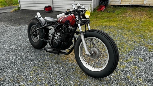 ヤマハ　TW200 バイク